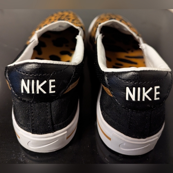 Nike Women's Court Legacy Leopard Print Slip-on Sneakers Size 6 MSRP $70 - Picture 9 of 11